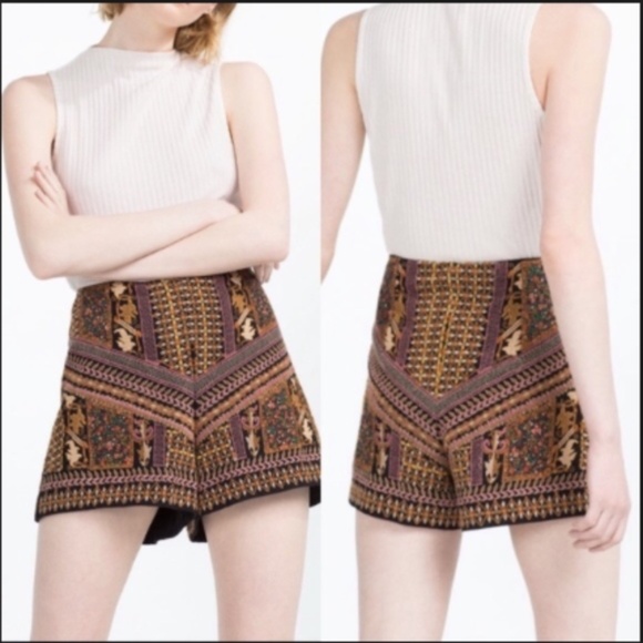 Zara high waisted embroidered shorts with side zipper (size small) - Picture 2 of 8